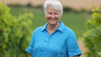 Team-RHT-Hiltrud Hollich Mitarbeiterin Hiltrud Hollich von der Rheinhessen-Touristik GmbH